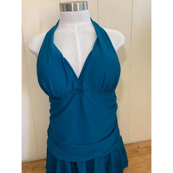Sea & Sand One Piece Tummy Control Swimsuit - Picture 3 of 7